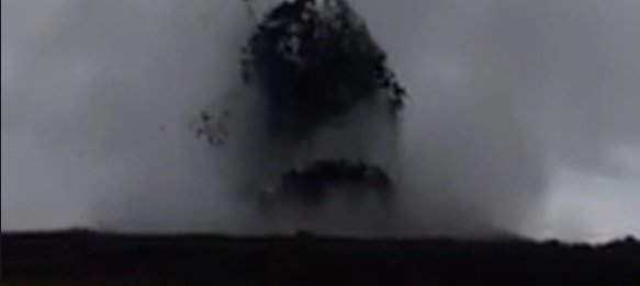 Volcán de lodo-erupción