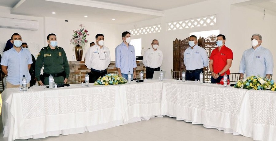 Lorica-GabrielCalleyotrosfuncionarios