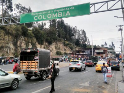 Vehículos-frontera con Ecuador