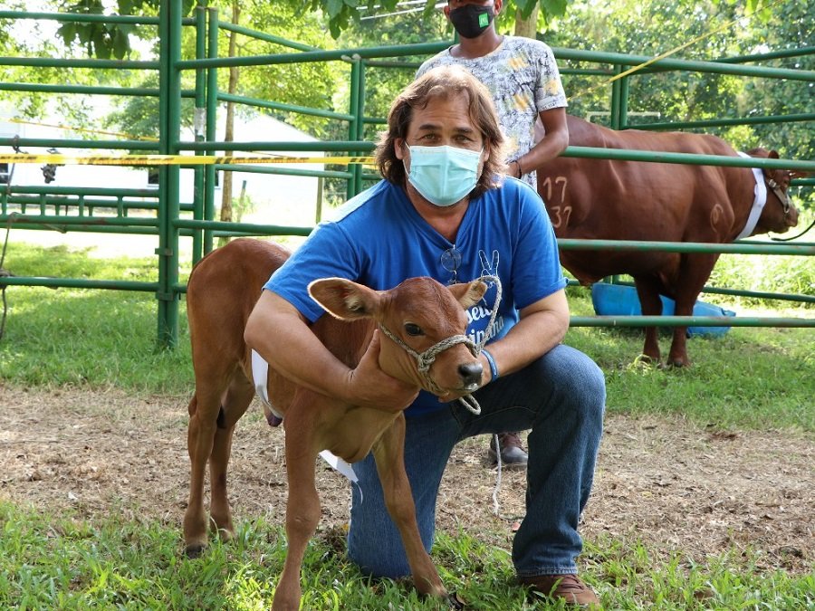 Agrosavia-Eva y Sergio Mejía