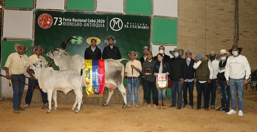 FeriaNacionalCebú-CAMPEONA SENIOR Y GRAN CAMPEONA