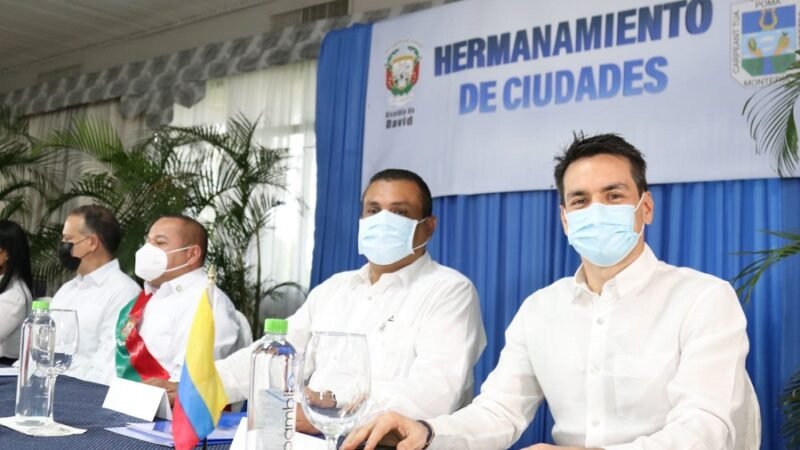 Alcalde-hermanamientoconDavid