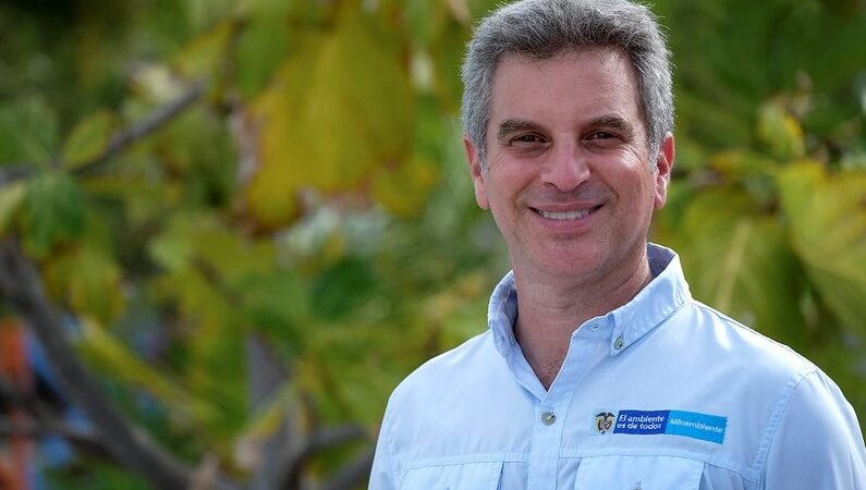 Carlos Eduardo Correa. Ministro de Ambiente y Desarrollo Sostenible._ (2)