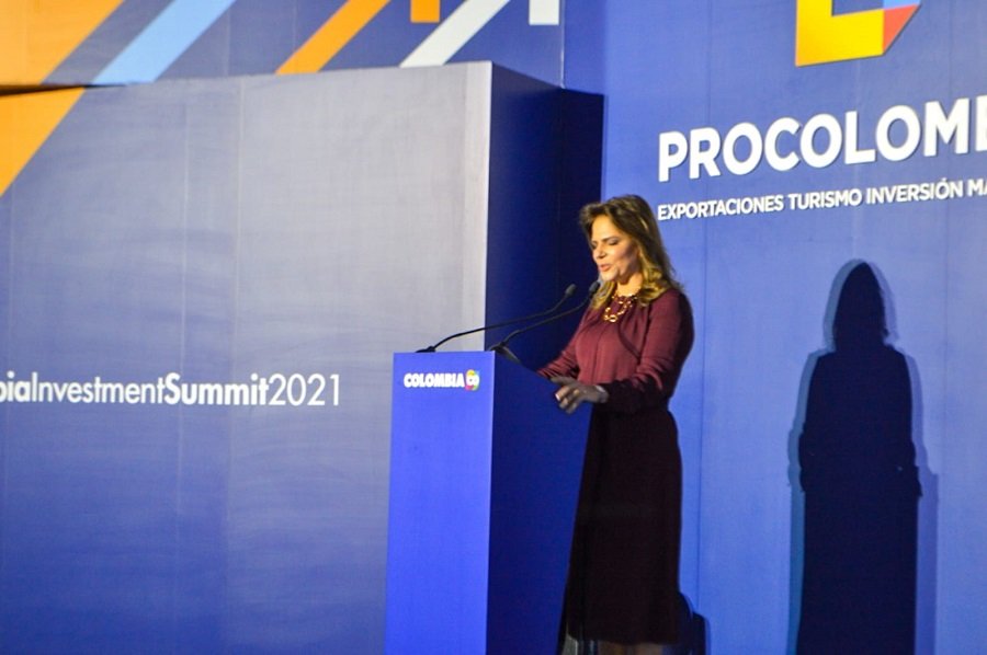 FlaviaSantoro-Cumbredeinversión