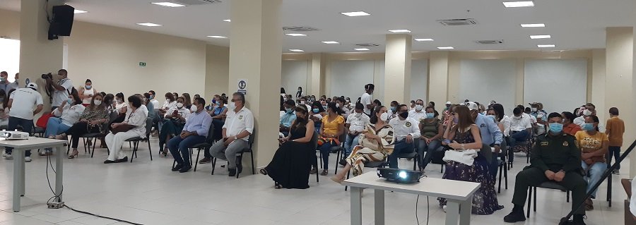 LeydeInversiónSocial-socializaciónenMontería-gente (2)