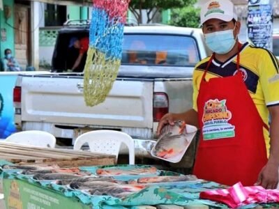 PuertoEscondido-MercadoCampesino-pescado (2)