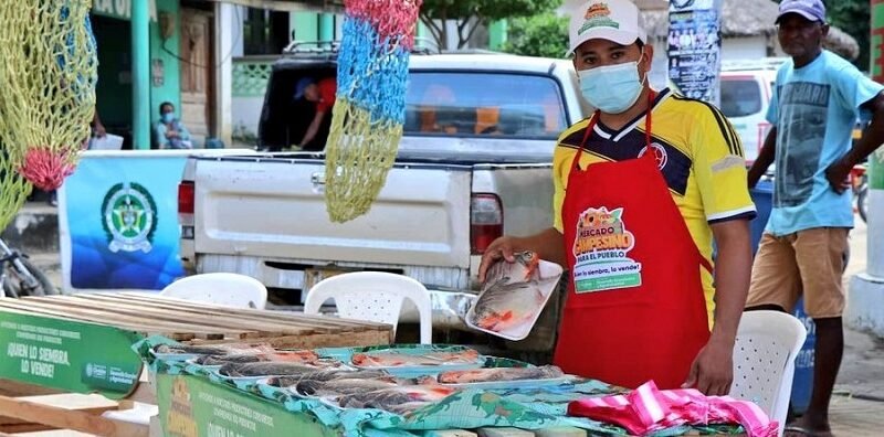 PuertoEscondido-MercadoCampesino-pescado (2)