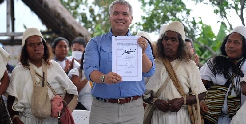 LeyClimática-firmapresidente (2)
