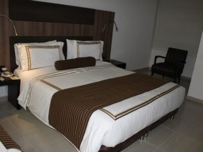 Pereira-hoteles-habitacióncamadoble