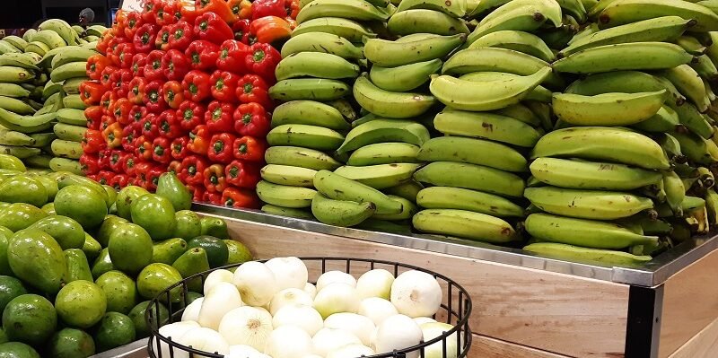 Plátano-aguacate-pimentón-cebolla (2)