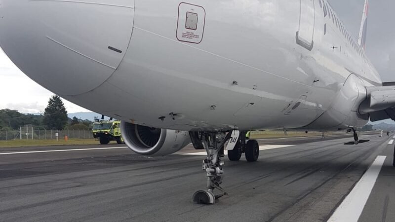 AeronavedeLatam-conincidenteentrenariz (4)