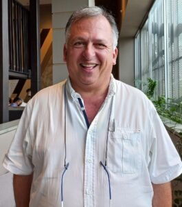 AlfredoGarcía-sonriente (2)