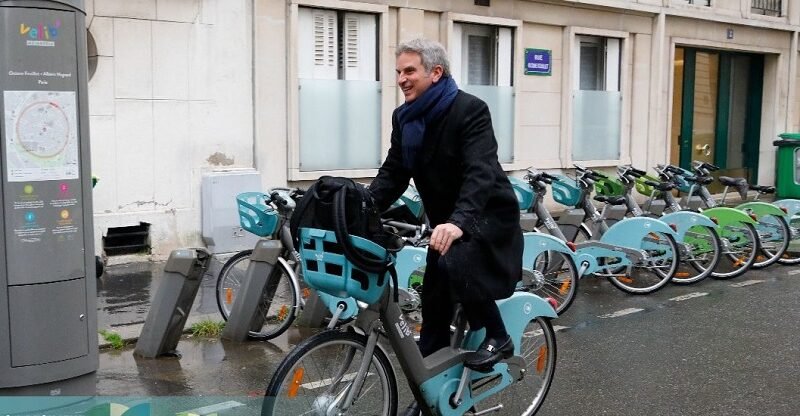 CarlosCorreaenbicicleta (2)