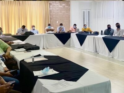 Coliseo-reuniónconviceministroBotero (2)