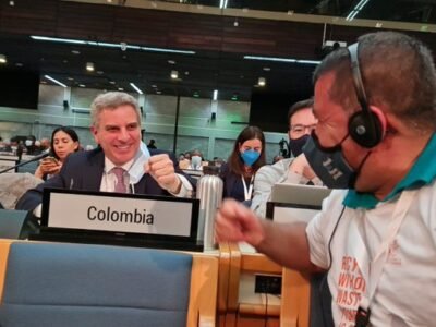 CorreaconrecicladorenlaONU