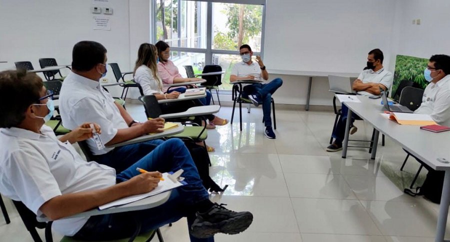 GobernaciónconBavaria-yucaamarga