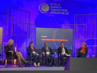 MinistrodeMinasenBerlín (2)