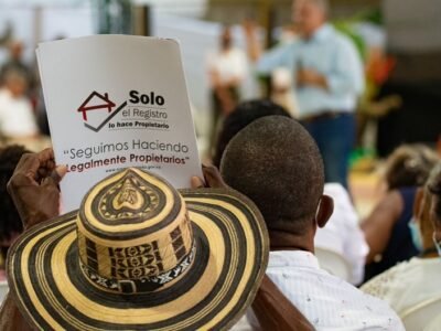 Títulos-entregaenMaríaLaBaja (2)