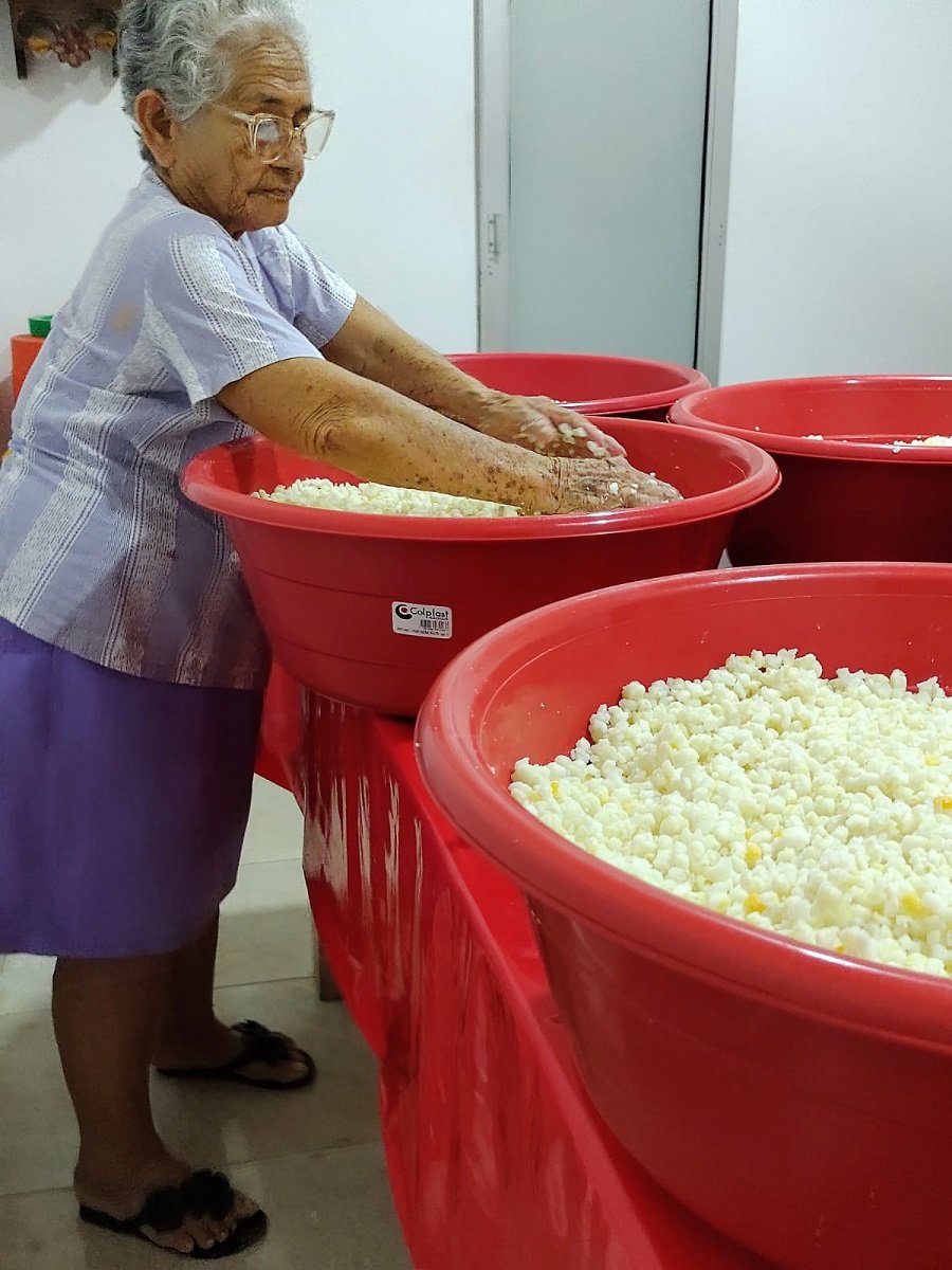 AnaHernández-LaabuelaMaría