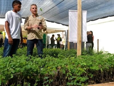 Biosinú-CarlosCorrea-entregadevivero (2)