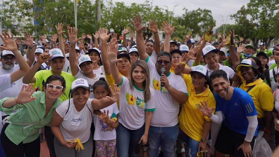 Biosinú-felicesalterminarlacarreraporelambiente