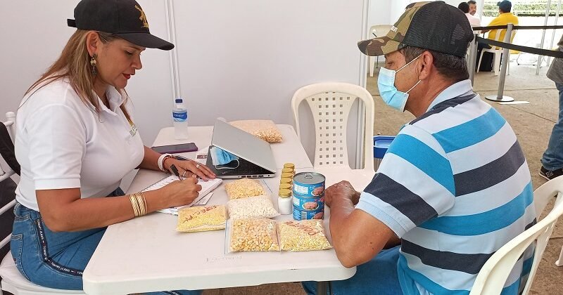 Cereté-AgriculturaporContrato-soyamaíz (2)