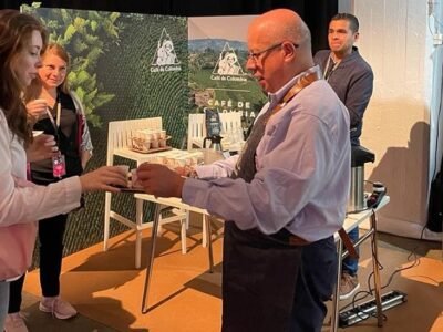 Finlandia-cafécolombiano1 (2)