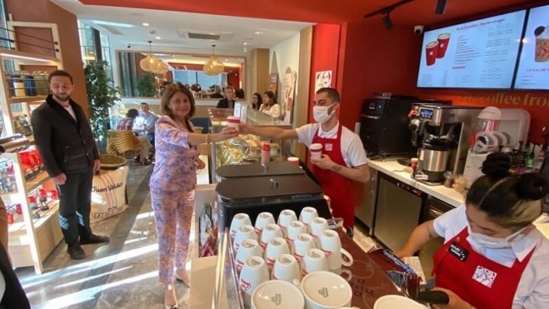 JuanValdezenTurquía-Vicepresidente-canciller (2)