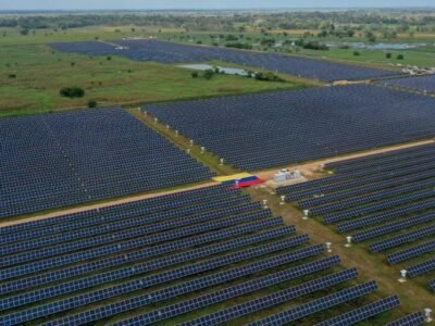 PlantasolarlaSierpe (2)