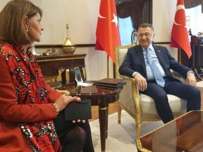 Turquía-CancilleryFUAT OKTAY, VICEPRESIDENTE DE TURQUÍA (2)