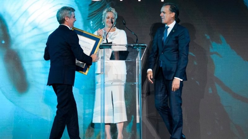 CarlosCorrea-entregadereconocimientodeNatGeo