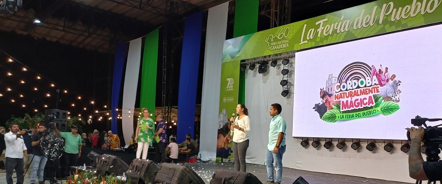 FeriaGanadera-lanzamiento-LinayCamilo (2)