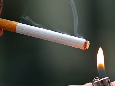 Fumandocigarrillo