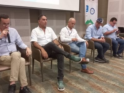 IIEncuentroInternacionalGyr-Girolando-panelistas