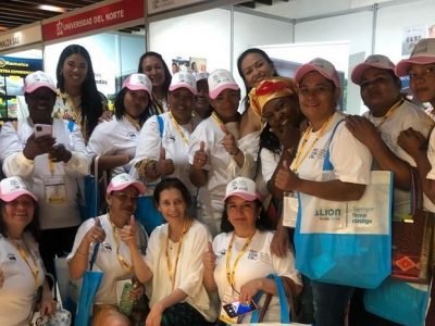 Procemco-Delegación de mujeres autoconstrucción (2)