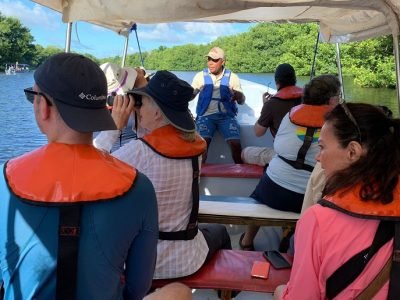 SanAntero-visitadeturistasextranejerosenmanglares