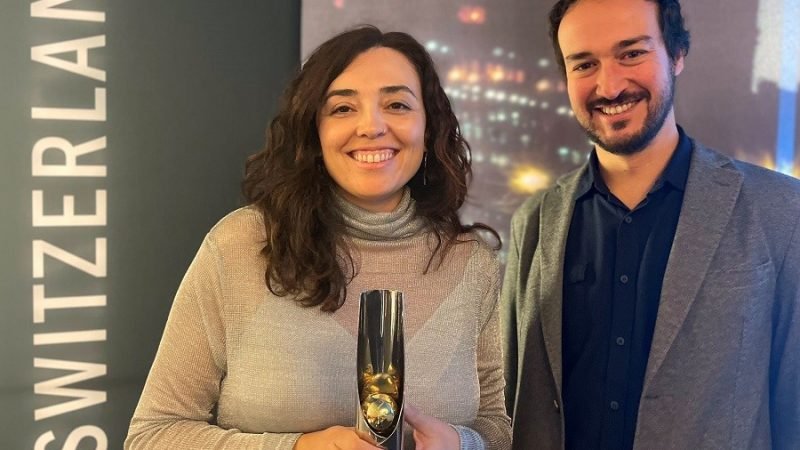 CafédeColombia-premioganado-señorasonriente (3)