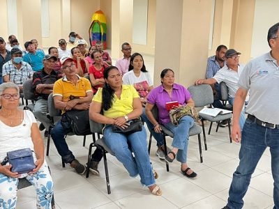 Unicartagena-socializacióndelproyectoganadero